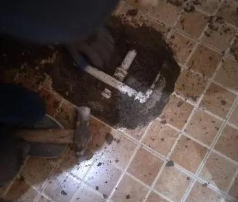 东源卫生间漏水维修公司为您分享下卫生间渗水如何处理及注意事项